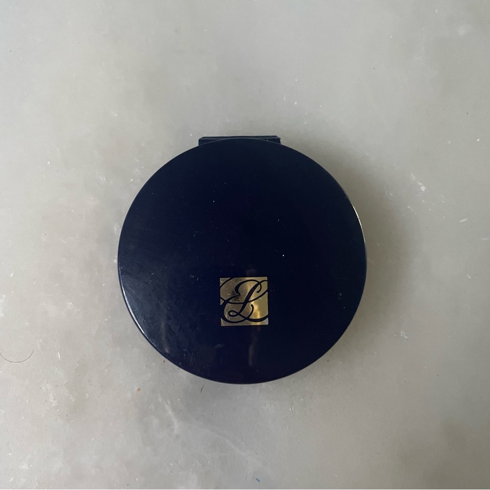 Estee Lauder Double Wear Stay in Place Powder Foundation 2N2 FRESCO 01